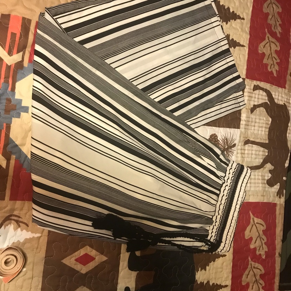 New Directions womens dressy flown pants